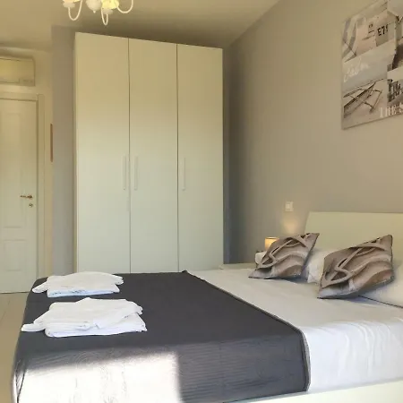 Le Domus Lovely Apartament