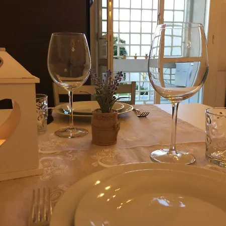 Le Domus Lovely